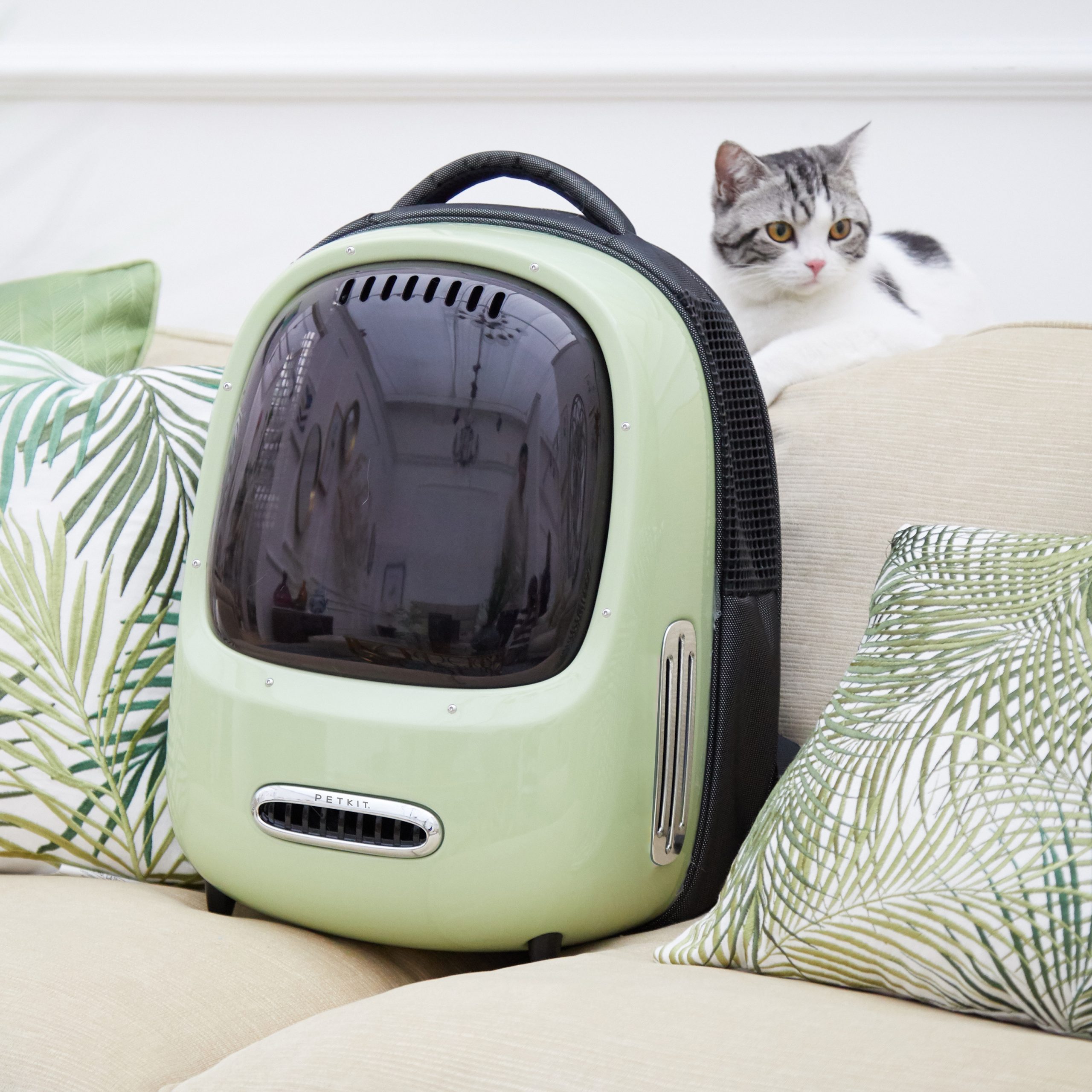 PetKit Retro Smart Pet Backpack - Image 2
